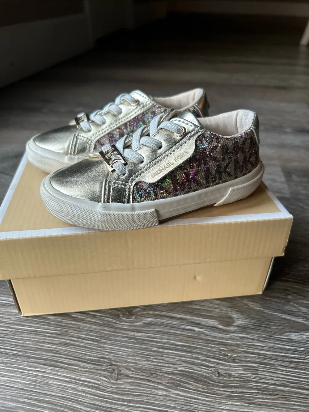 Michael Kors Kids Metallic Gold and Brown Logo Lace-Up Sneakers Size 7C